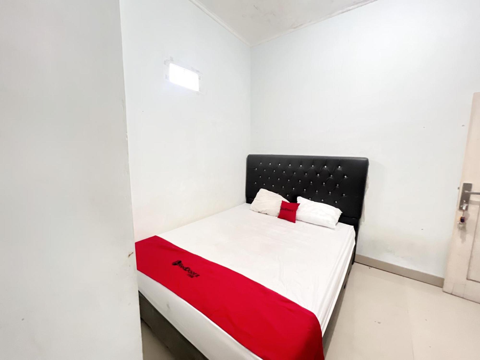 Reddoorz At Kay Residence Waydadi Lampung Bandar Lampung Exteriör bild