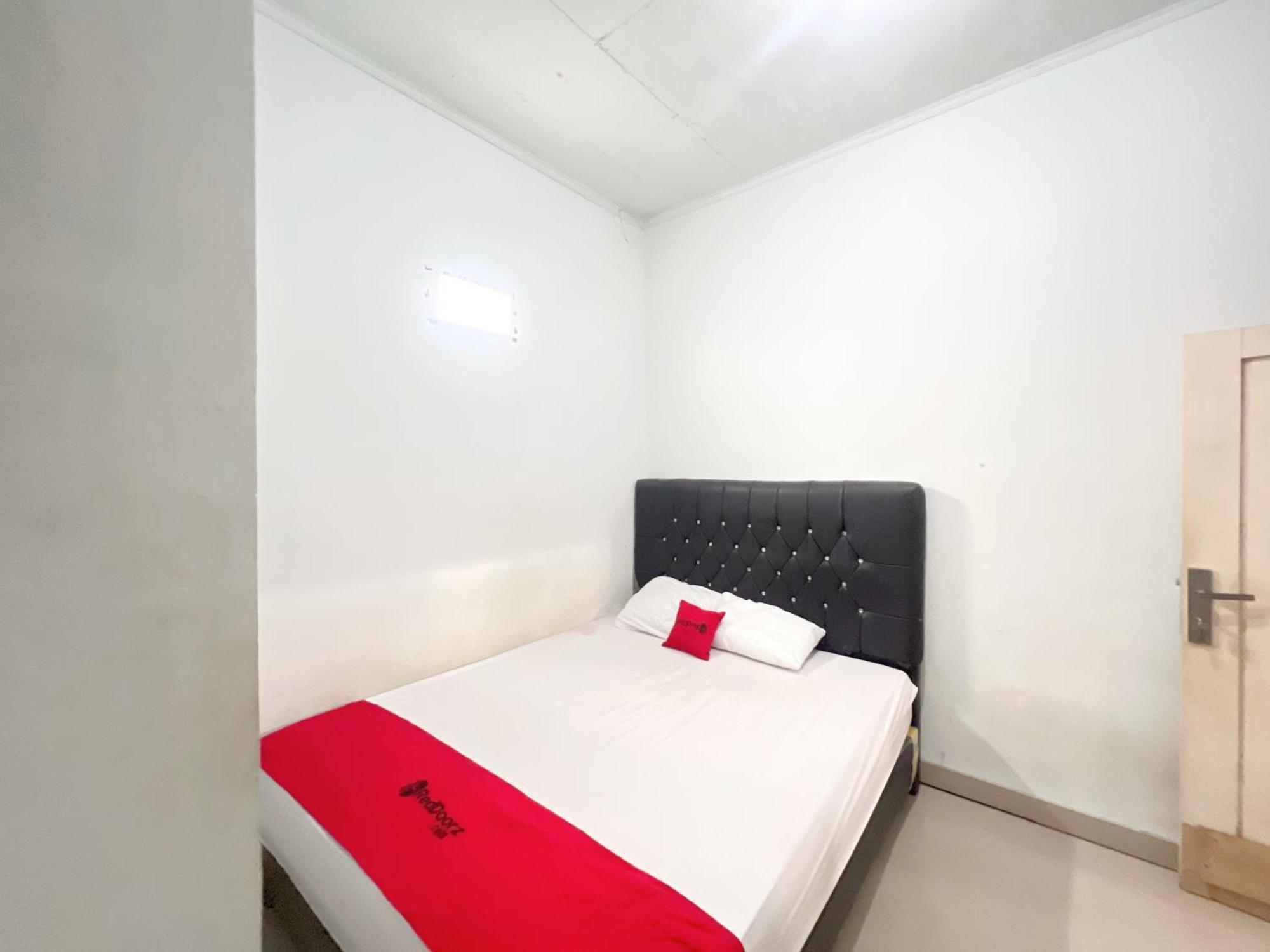Reddoorz At Kay Residence Waydadi Lampung Bandar Lampung Exteriör bild
